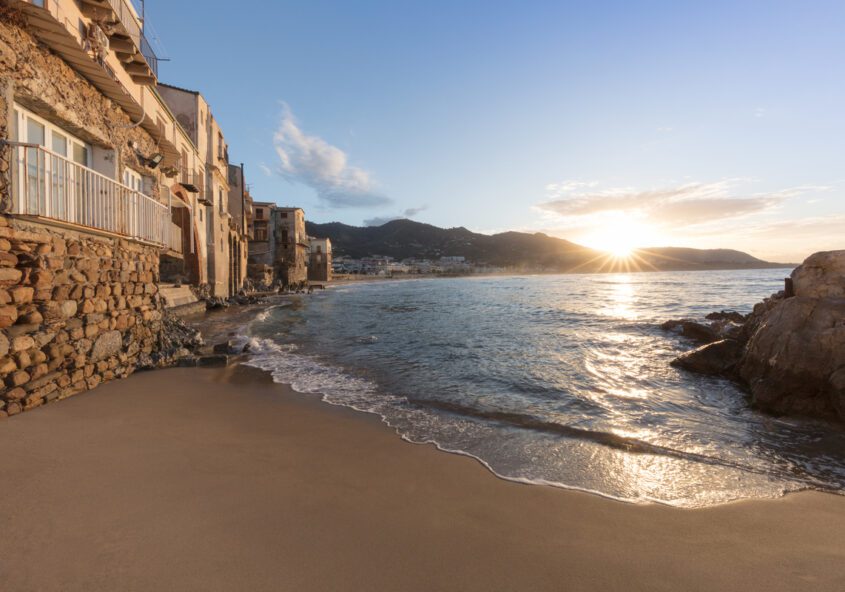 alba a Cefalù